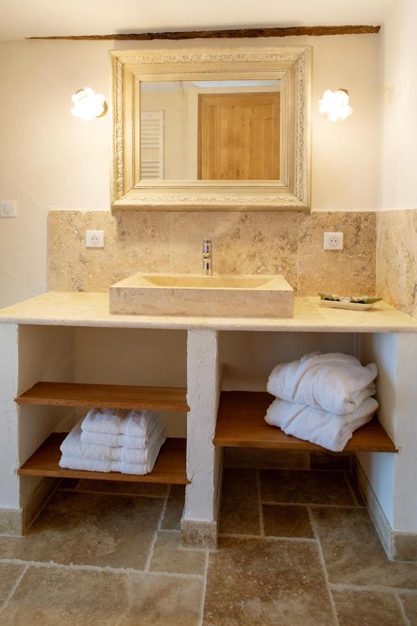 L'Hote Antique - Maison D'Hote- 4 Suites Avec Cuisine Pichanges Luaran gambar