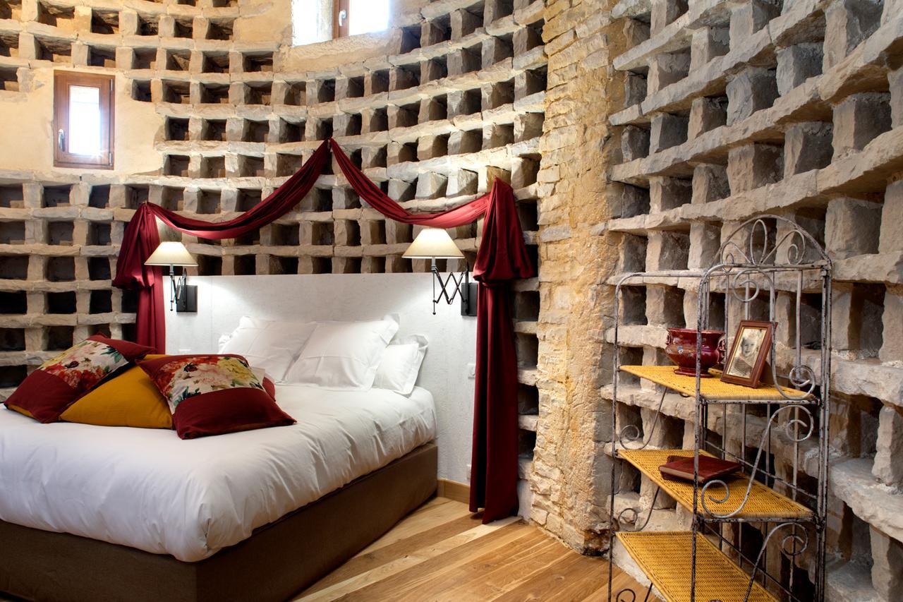 L'Hote Antique - Maison D'Hote- 4 Suites Avec Cuisine Pichanges Luaran gambar