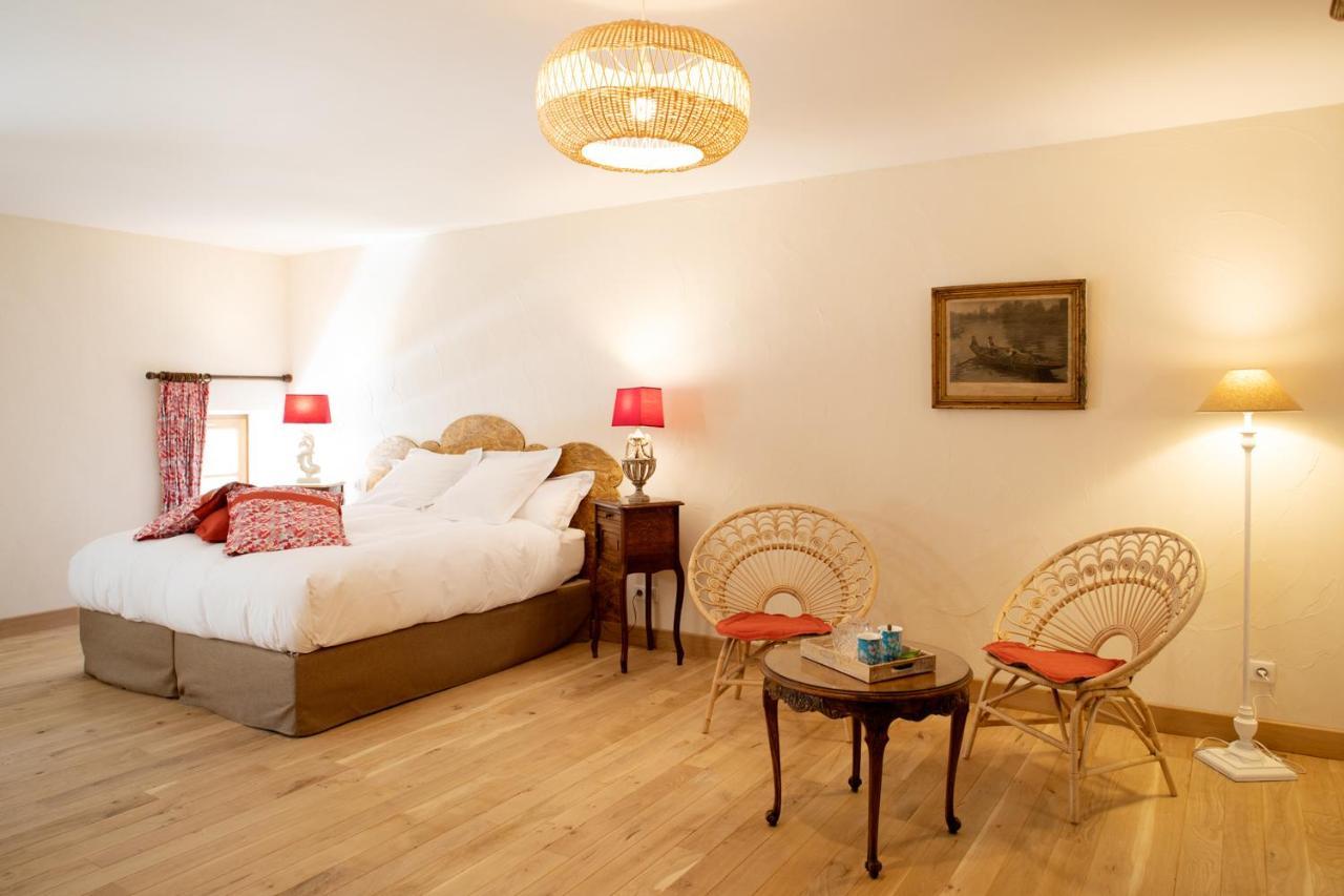 L'Hote Antique - Maison D'Hote- 4 Suites Avec Cuisine Pichanges Luaran gambar